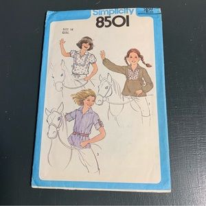 Vintage Simplicity Girls Sewing Pattern from 1977